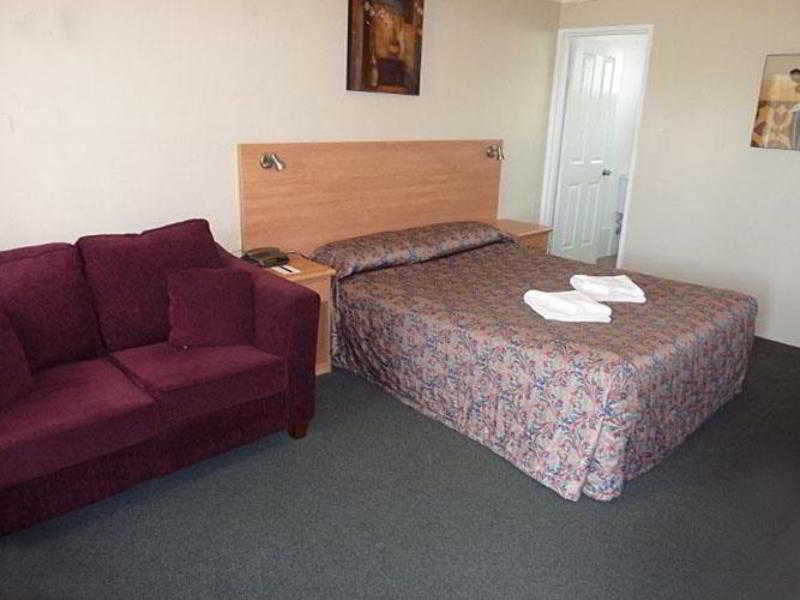 Western Coachman's 4* Bathurst