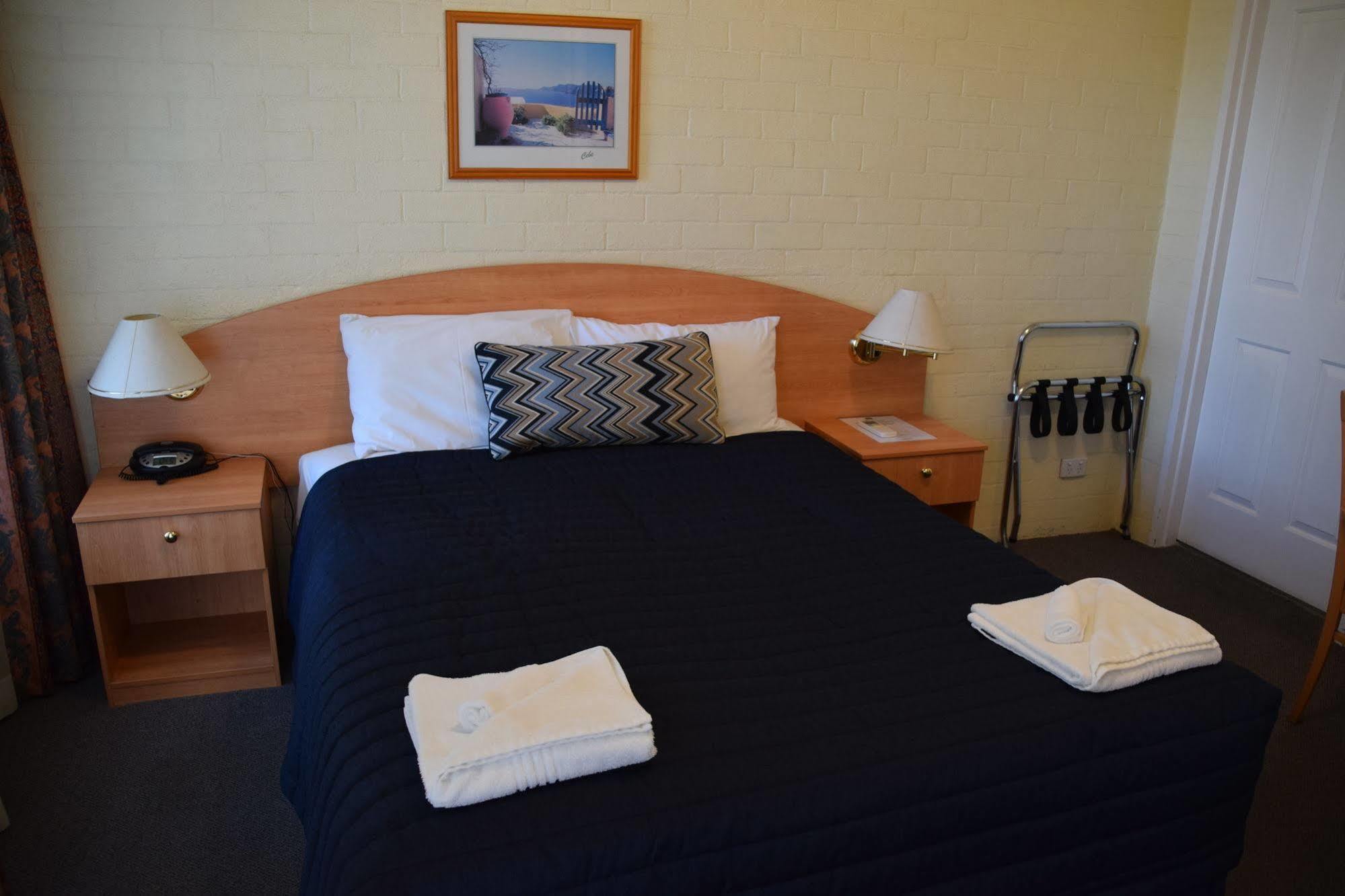 Western Coachman's Motel